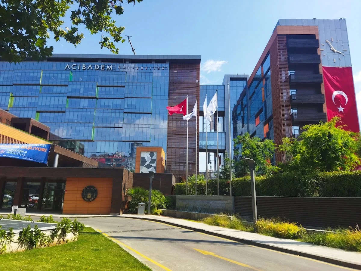 ACIBADEM MEHMET ALİ AYDINLAR ÜNİVERSİTESİ