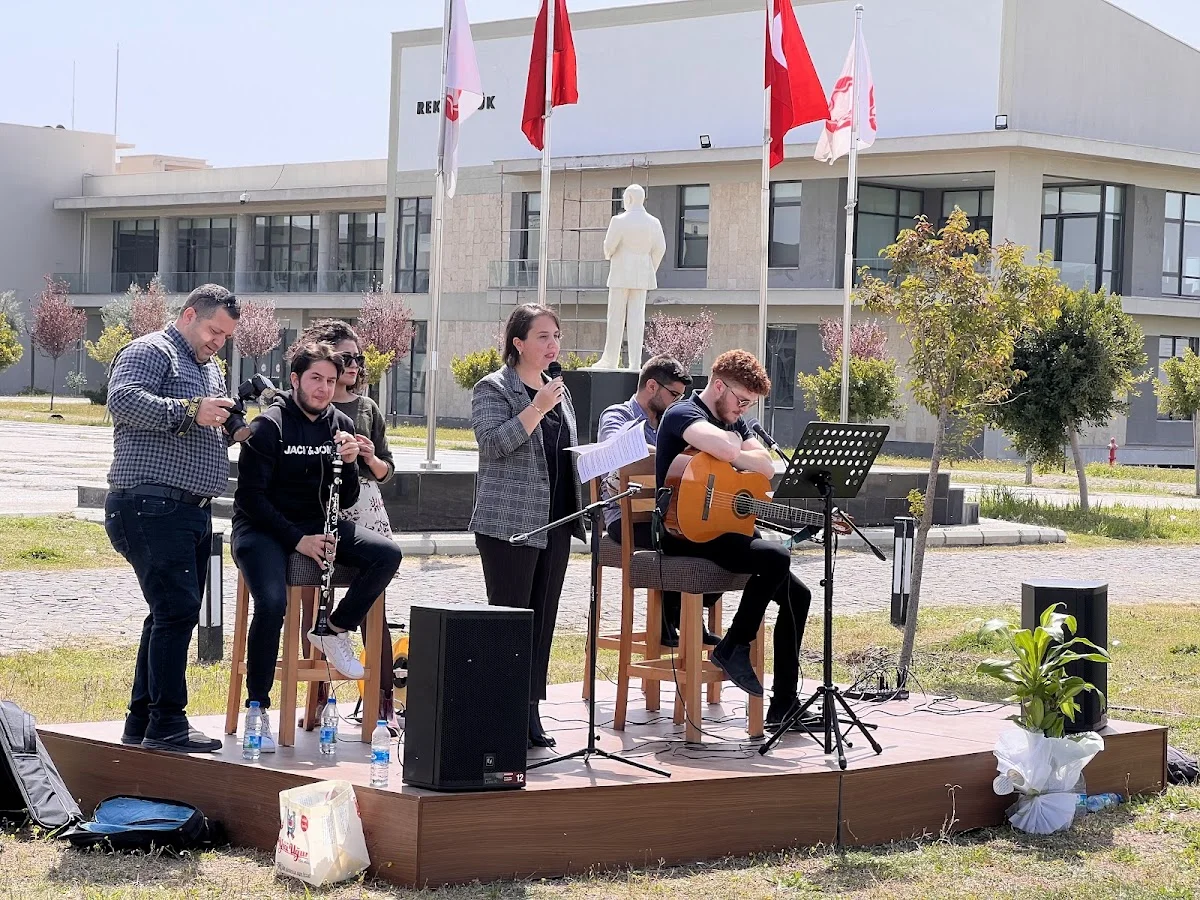 ADANA ALPARSLAN TÜRKEŞ BİLİM VE TEKNOLOJİ ÜNİVERSİTESİ Kampüs Fotoğrafı