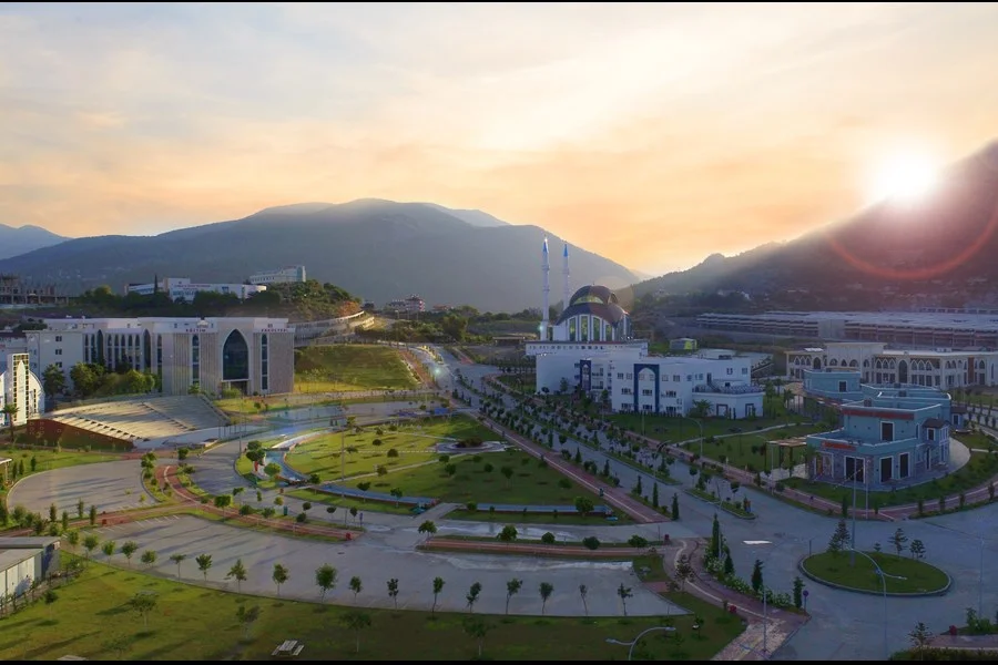 ALANYA ALAADDİN KEYKUBAT ÜNİVERSİTESİ Kampüs Fotoğrafı