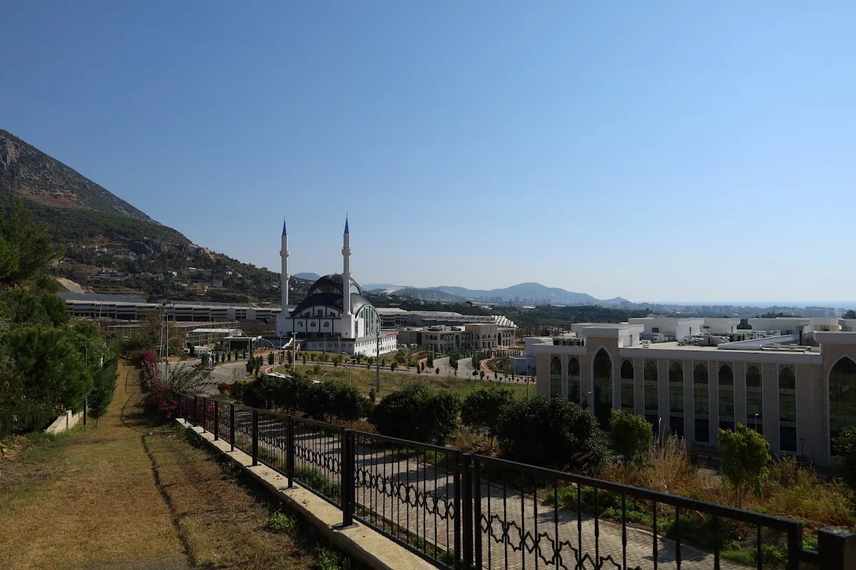 ALANYA ALAADDİN KEYKUBAT ÜNİVERSİTESİ Kampüs Fotoğrafı