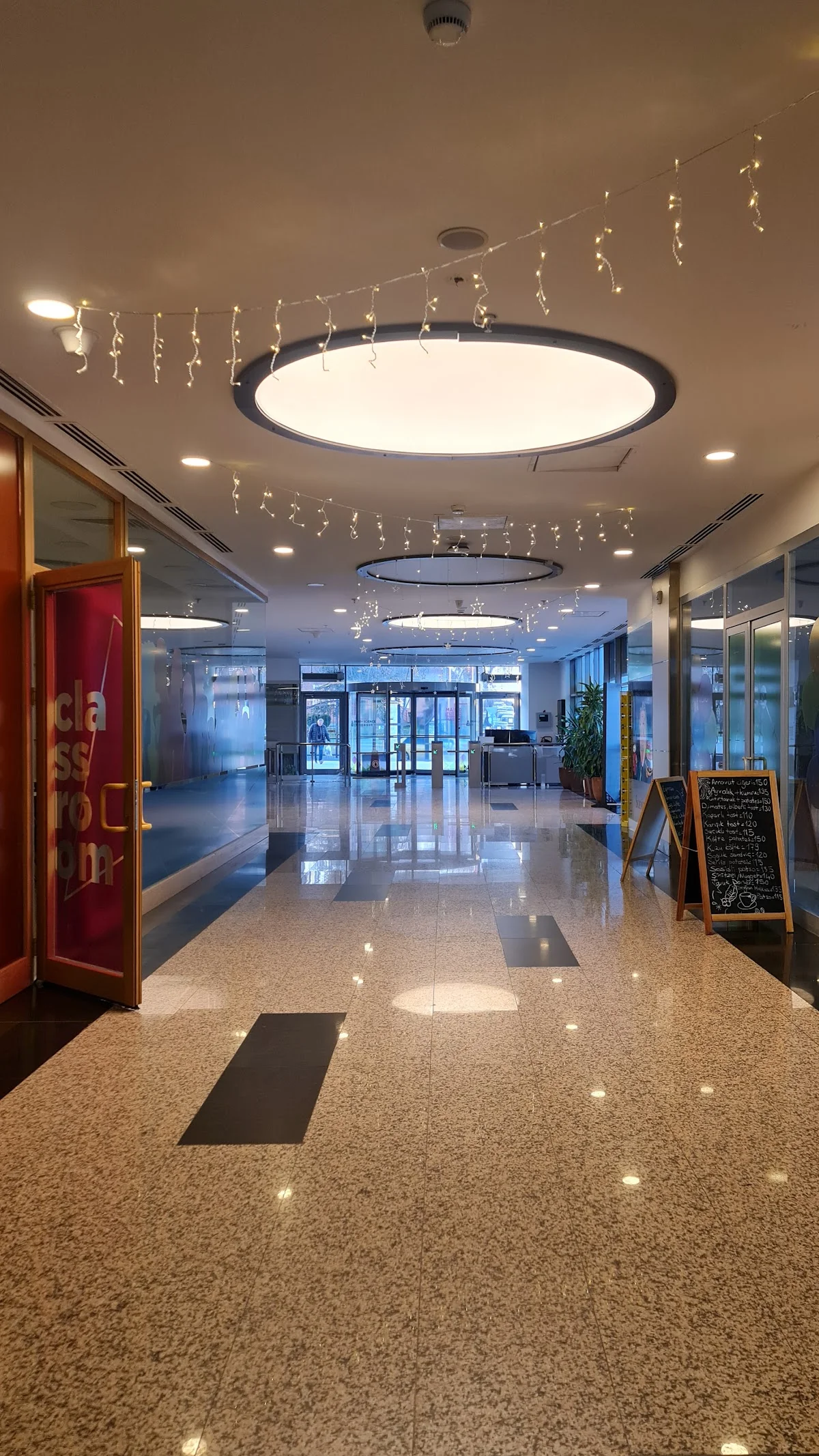 ANKARA BİLİM ÜNİVERSİTESİ Kampüs Fotoğrafı