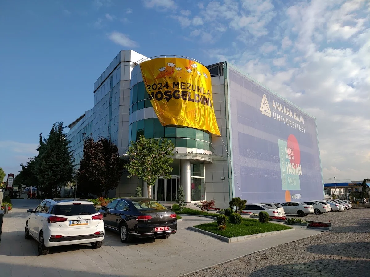 ANKARA BİLİM ÜNİVERSİTESİ Kampüs Fotoğrafı