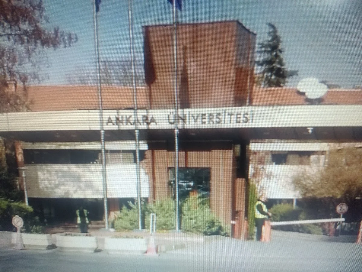 ANKARA ÜNİVERSİTESİ Kampüs Fotoğrafı