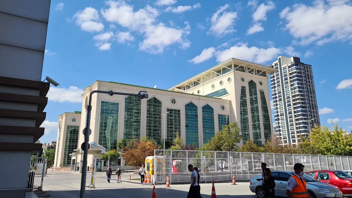 ANKARA YILDIRIM BEYAZIT ÜNİVERSİTESİ Kampüs Fotoğrafı