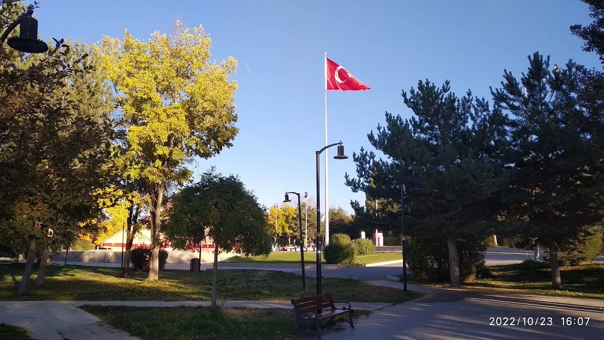 ATATÜRK ÜNİVERSİTESİ Kampüs Fotoğrafı