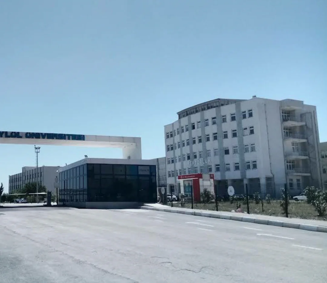 BANDIRMA ONYEDİ EYLÜL ÜNİVERSİTESİ Kampüs Fotoğrafı