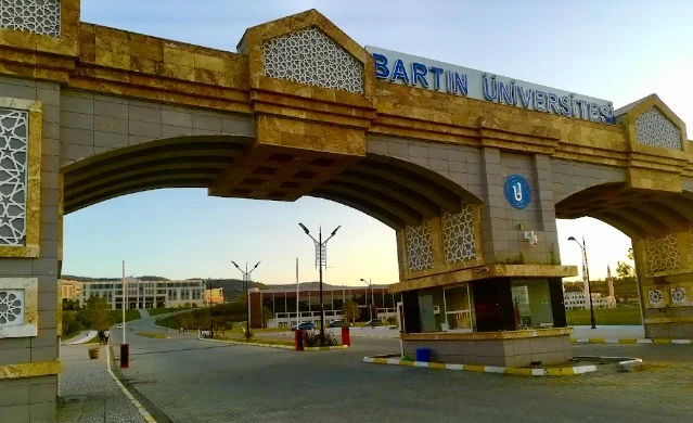 BARTIN ÜNİVERSİTESİ Kampüs Fotoğrafı