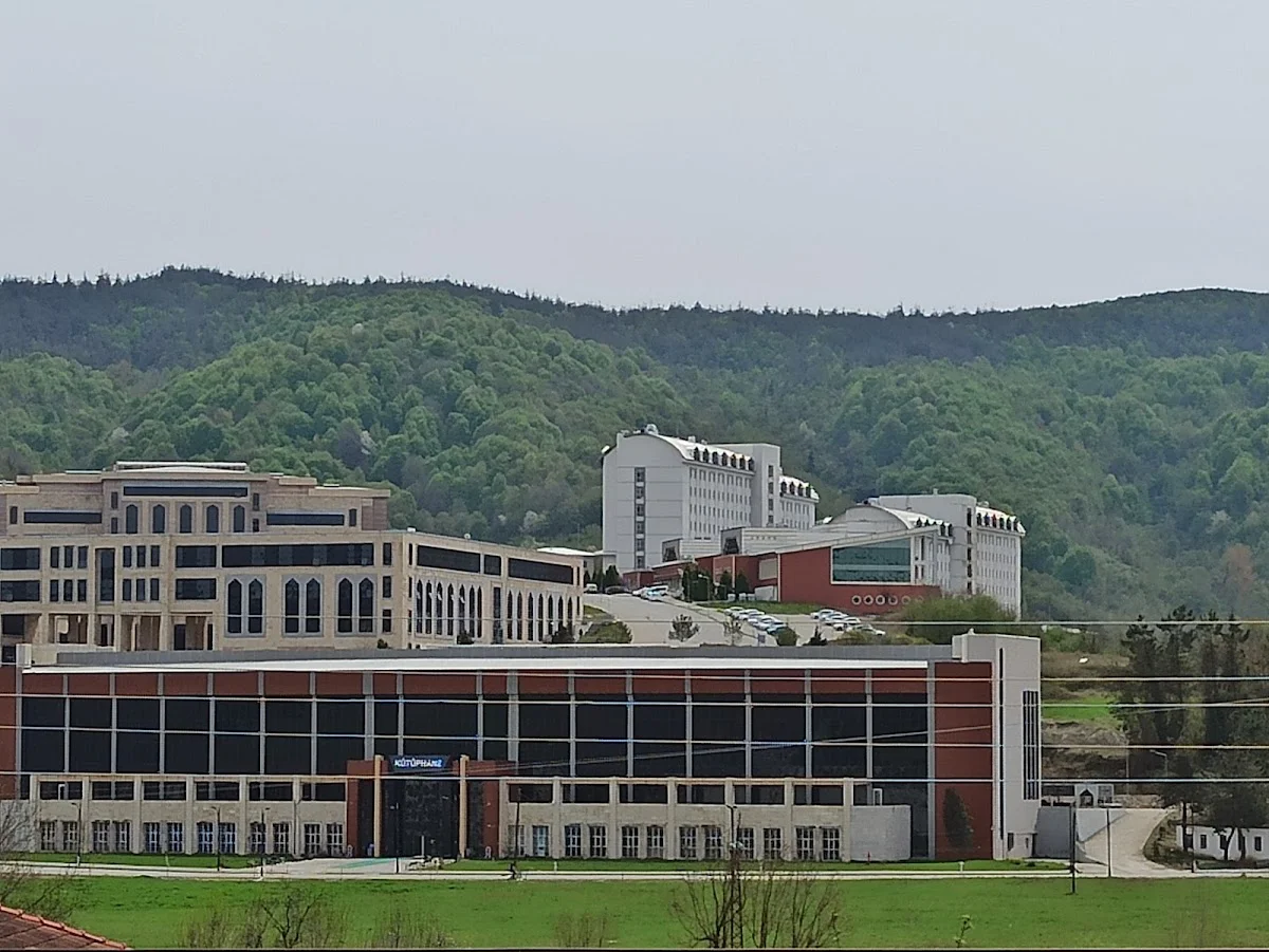 BARTIN ÜNİVERSİTESİ Kampüs Fotoğrafı