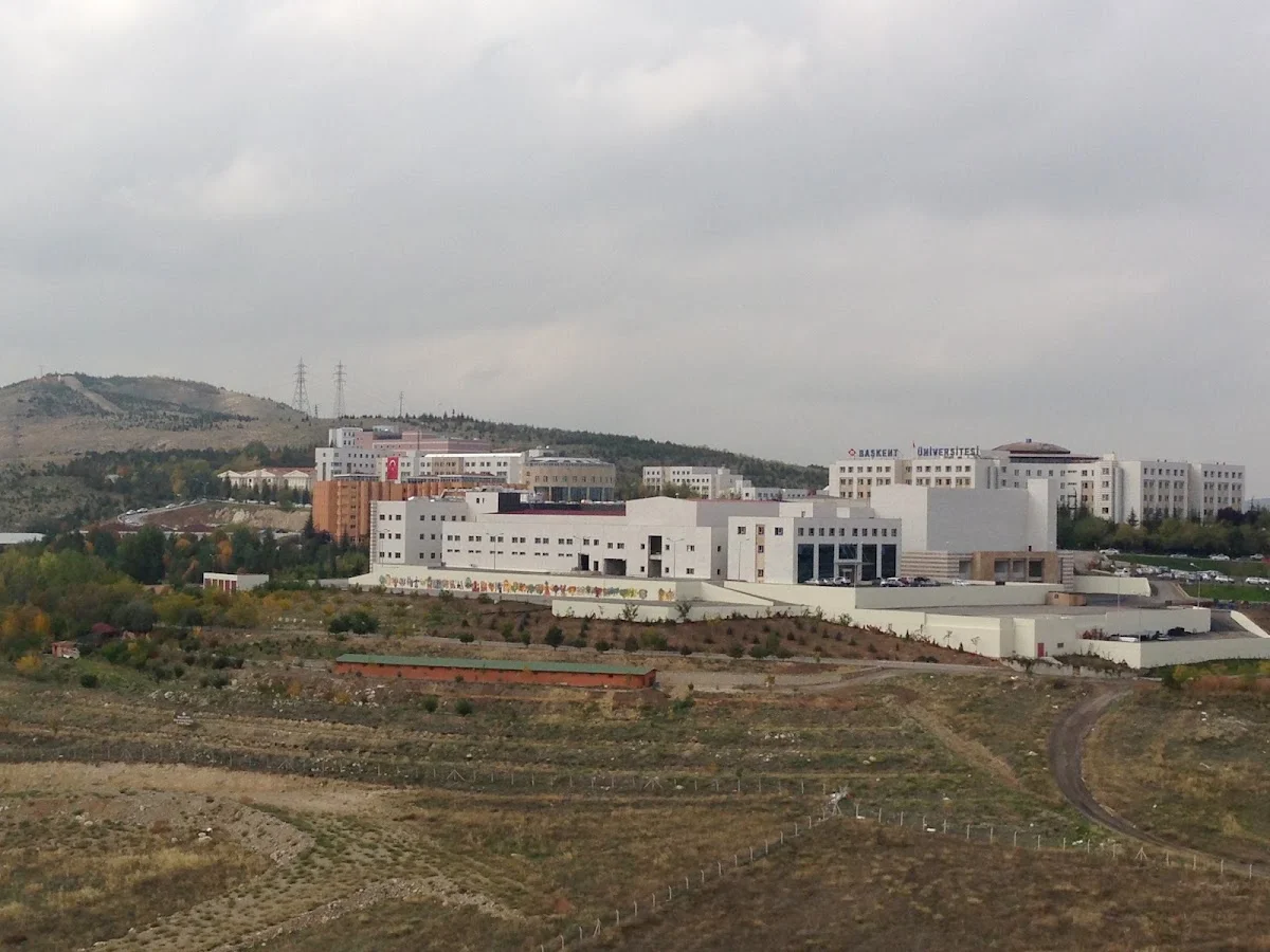 BAŞKENT ÜNİVERSİTESİ Kampüs Fotoğrafı