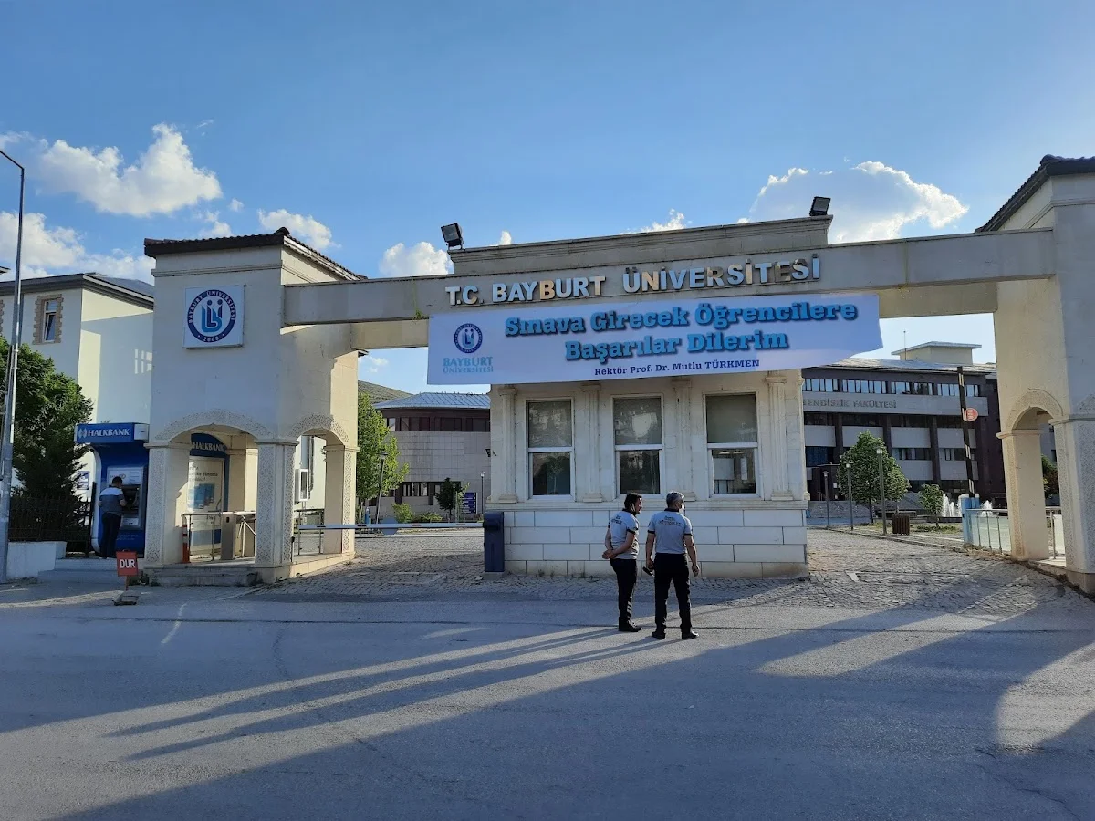 BAYBURT ÜNİVERSİTESİ Kampüs Fotoğrafı
