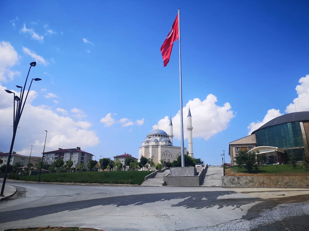 BİTLİS EREN ÜNİVERSİTESİ Kampüs Fotoğrafı