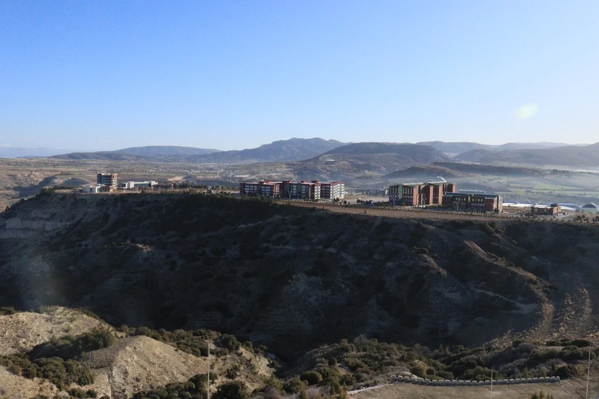 BURDUR MEHMET AKİF ERSOY ÜNİVERSİTESİ Kampüs Fotoğrafı