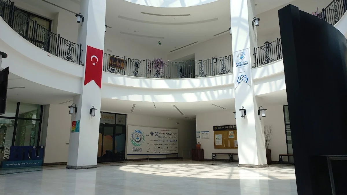 BURSA TEKNİK ÜNİVERSİTESİ Kampüs Fotoğrafı