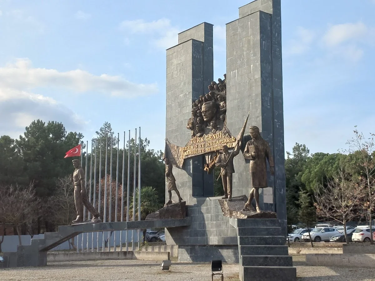 BURSA ULUDAĞ ÜNİVERSİTESİ Kampüs Fotoğrafı
