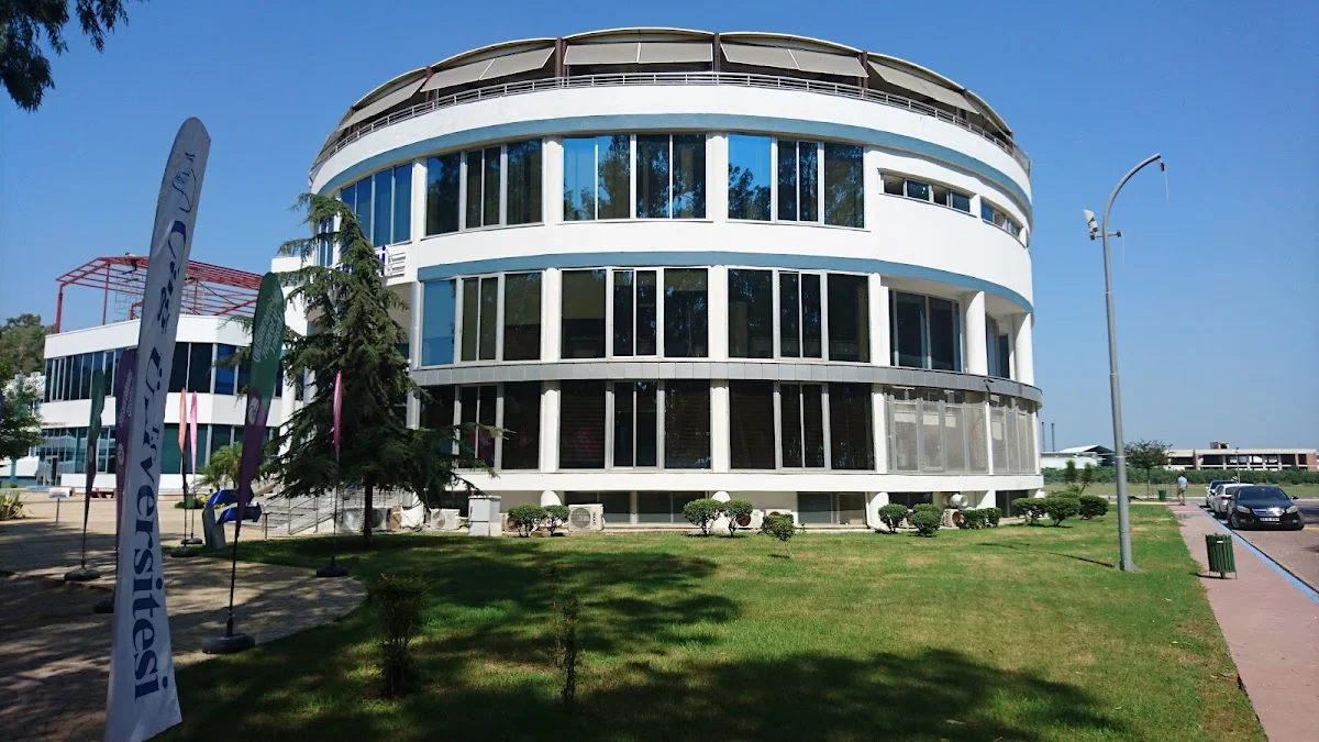 ÇAĞ ÜNİVERSİTESİ Kampüs Fotoğrafı