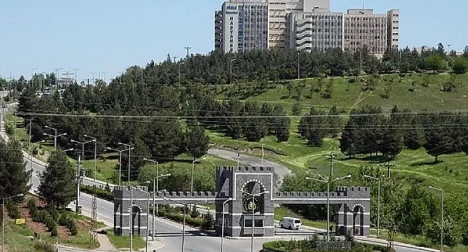 DİCLE ÜNİVERSİTESİ Kampüs Fotoğrafı
