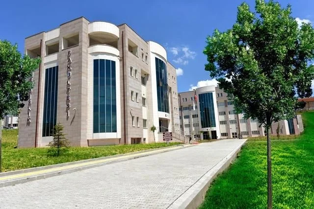 DÜZCE ÜNİVERSİTESİ Kampüs Fotoğrafı