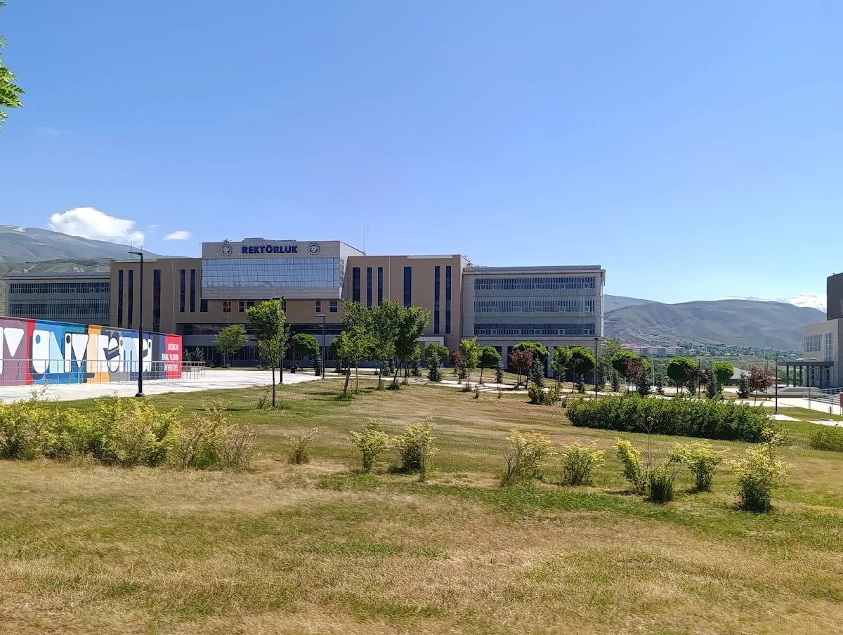 ERZİNCAN BİNALİ YILDIRIM ÜNİVERSİTESİ Kampüs Fotoğrafı