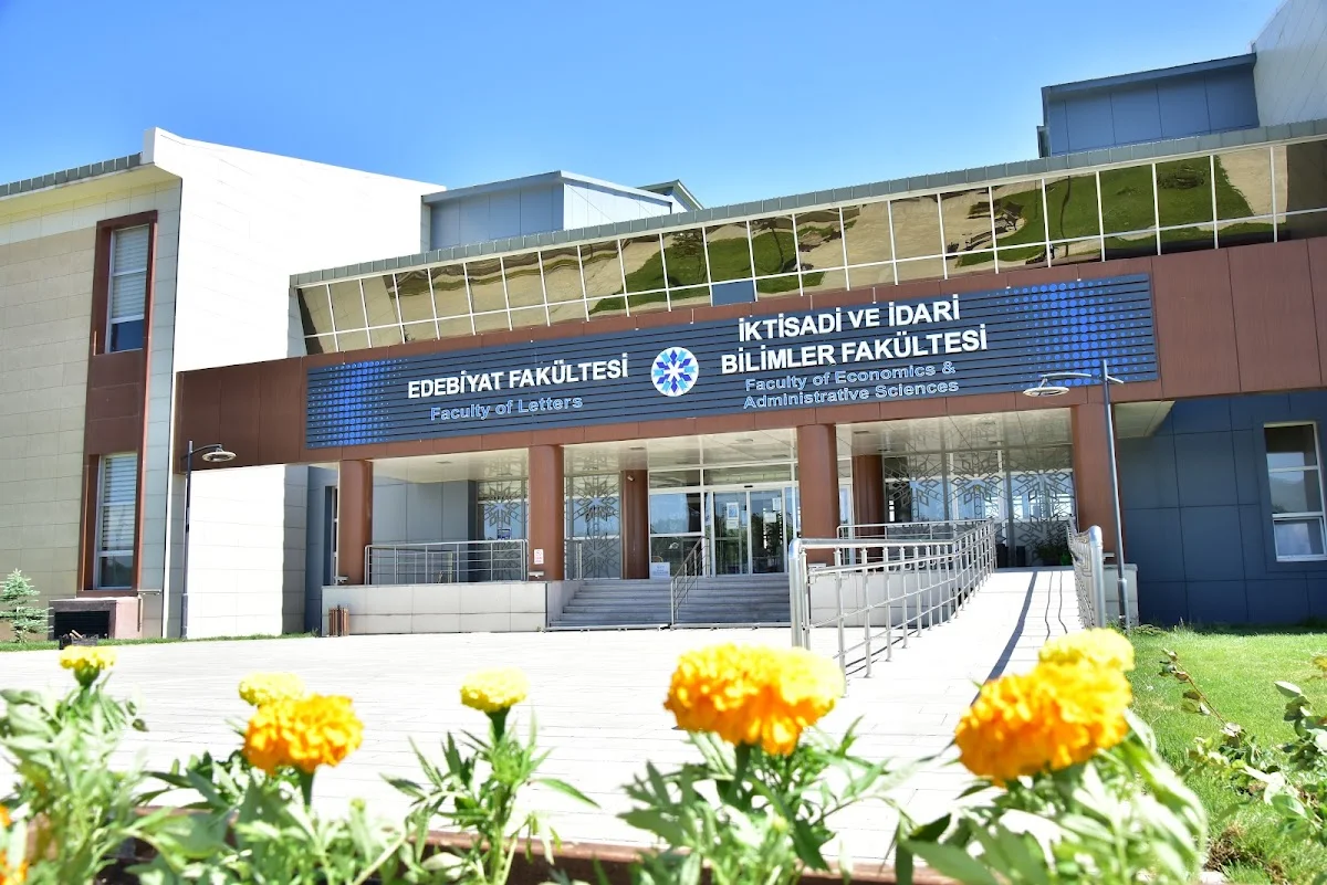ERZURUM TEKNİK ÜNİVERSİTESİ Kampüs Fotoğrafı