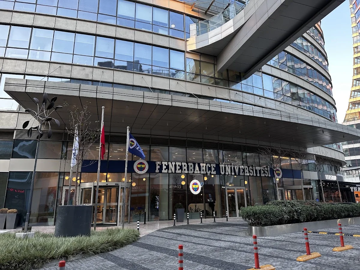 FENERBAHÇE ÜNİVERSİTESİ Kampüs Fotoğrafı