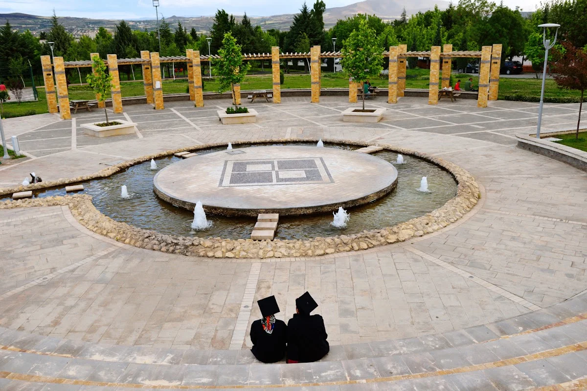 FIRAT ÜNİVERSİTESİ Kampüs Fotoğrafı