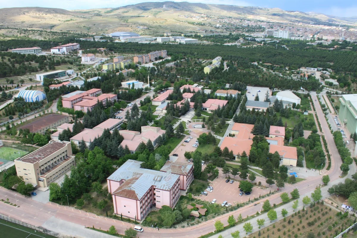 FIRAT ÜNİVERSİTESİ Kampüs Fotoğrafı