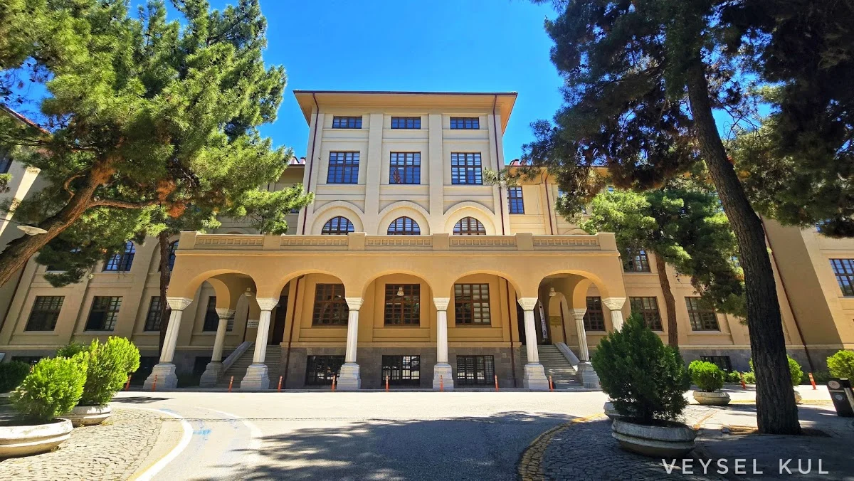 GAZİ ÜNİVERSİTESİ Kampüs Fotoğrafı