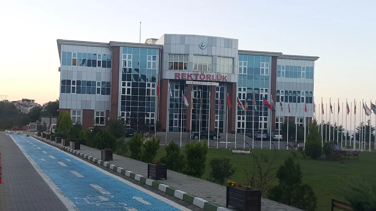 GİRESUN ÜNİVERSİTESİ Kampüs Fotoğrafı