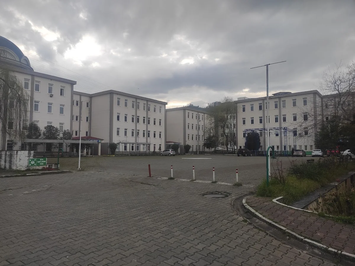 GİRESUN ÜNİVERSİTESİ