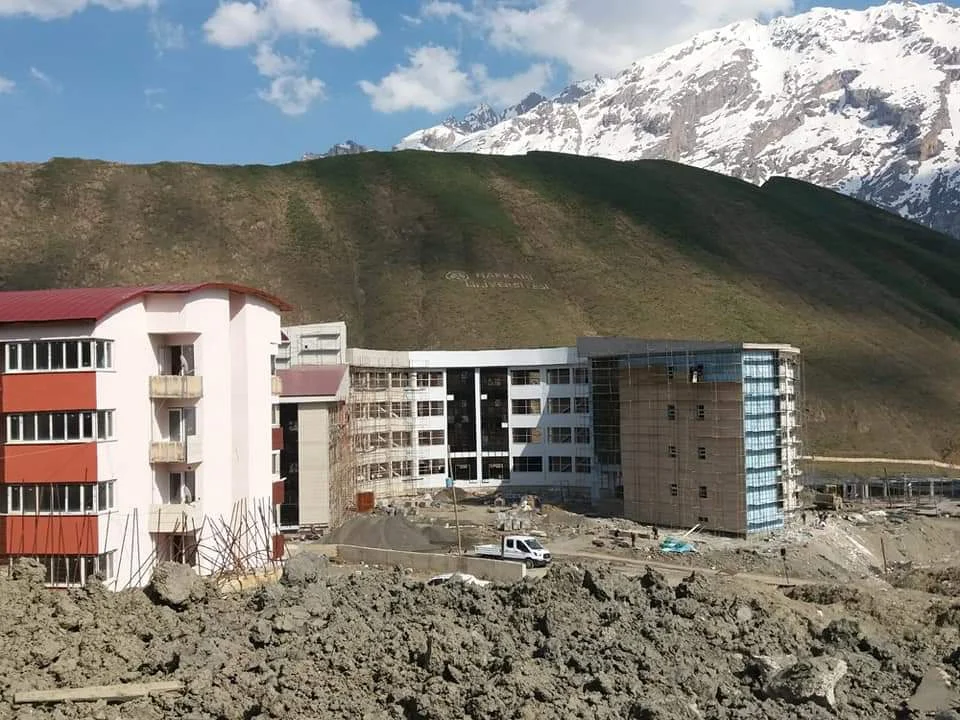 HAKKARİ ÜNİVERSİTESİ Kampüs Fotoğrafı