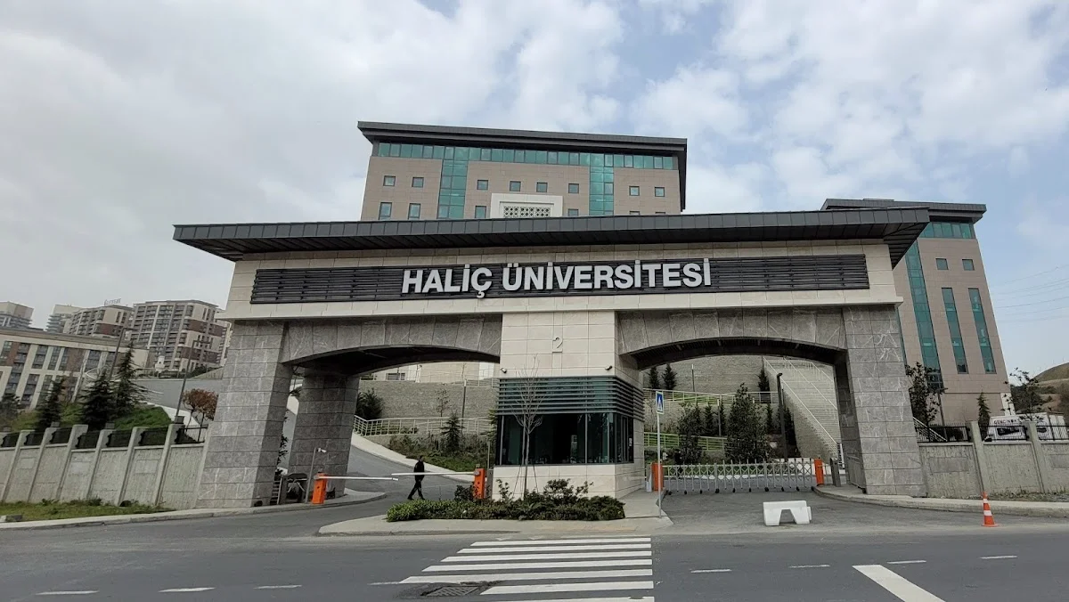 HALİÇ ÜNİVERSİTESİ Kampüs Fotoğrafı
