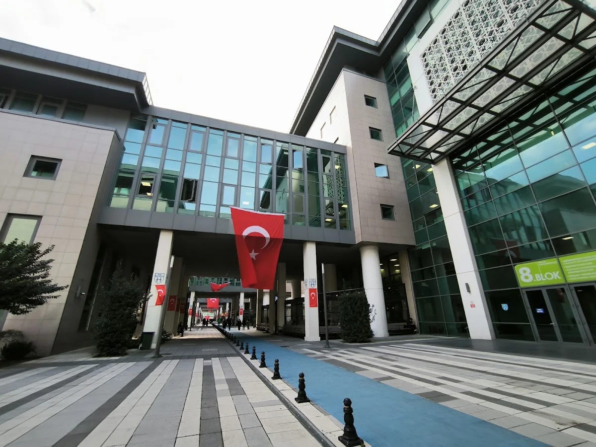 HALİÇ ÜNİVERSİTESİ Kampüs Fotoğrafı