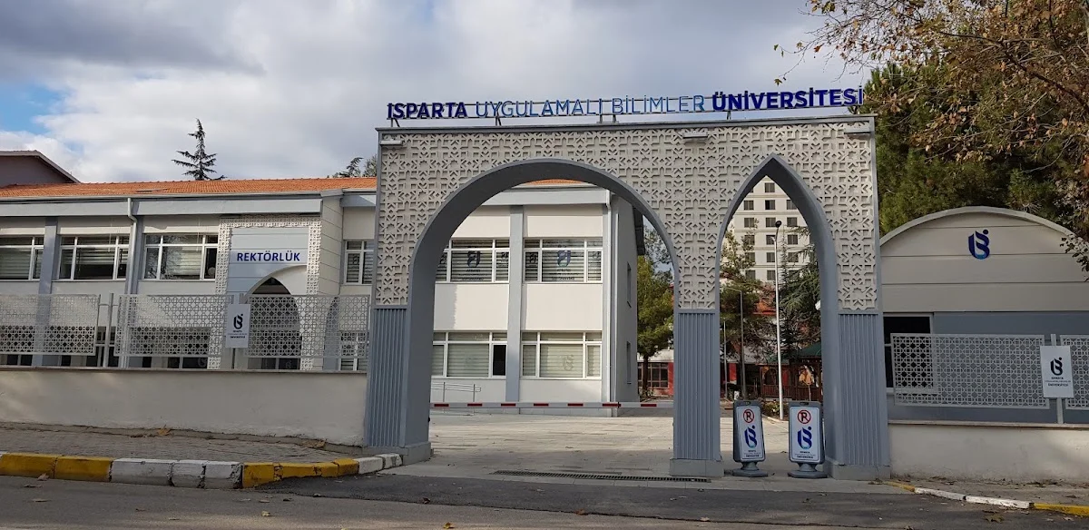 ISPARTA UYGULAMALI BİLİMLER ÜNİVERSİTESİ Kampüs Fotoğrafı