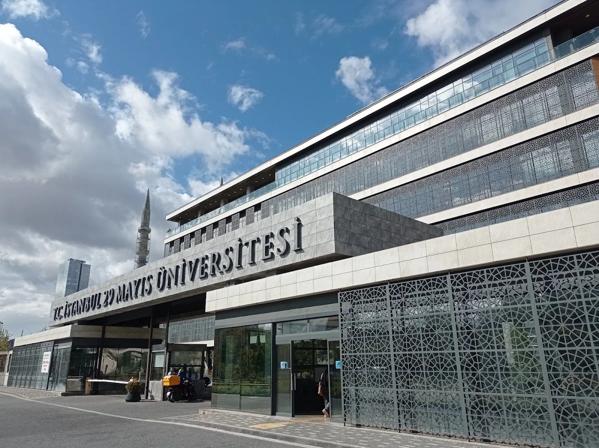 İSTANBUL 29 MAYIS ÜNİVERSİTESİ Kampüs Fotoğrafı