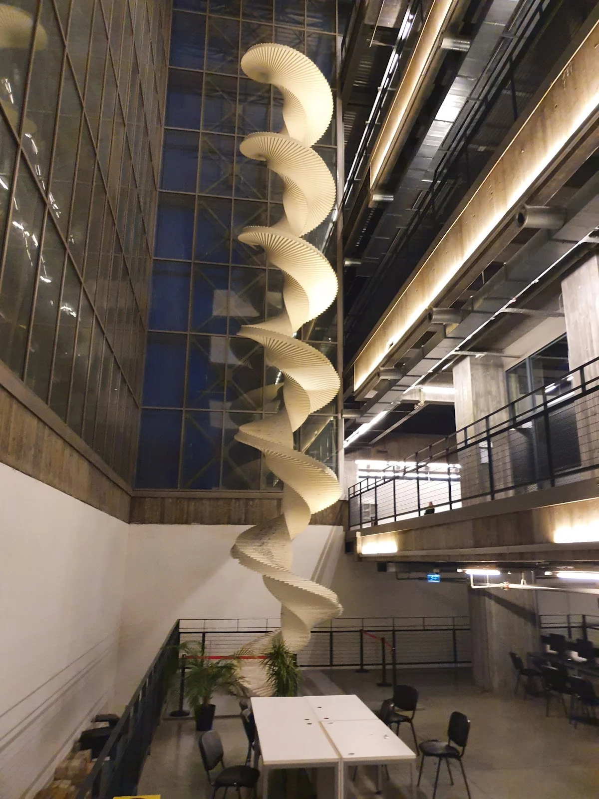 İSTANBUL BİLGİ ÜNİVERSİTESİ Kampüs Fotoğrafı