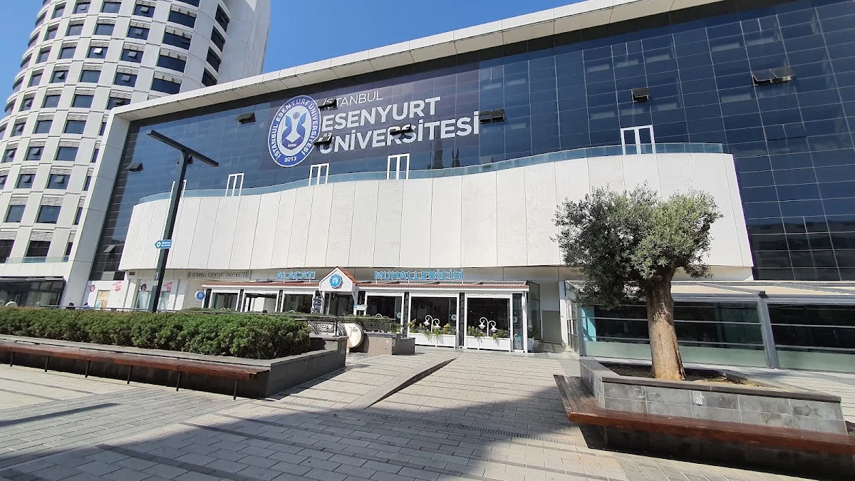 İSTANBUL ESENYURT ÜNİVERSİTESİ Kampüs Fotoğrafı