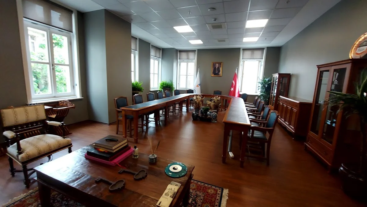 İSTANBUL GALATA ÜNİVERSİTESİ Kampüs Fotoğrafı