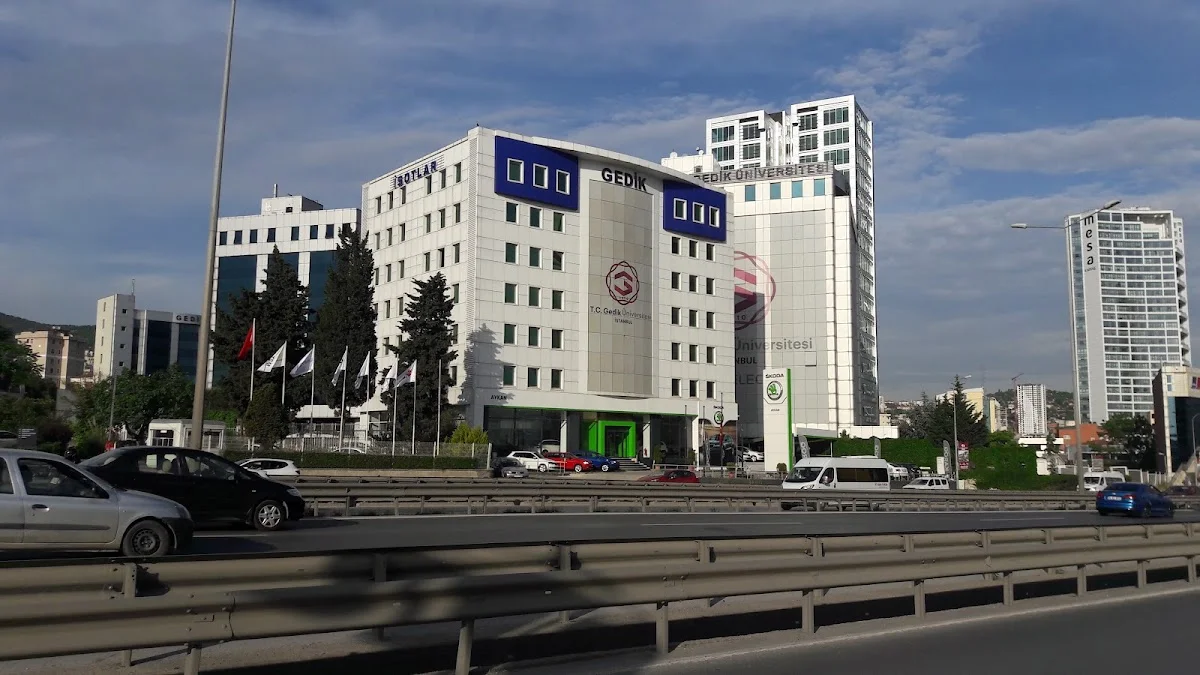 İSTANBUL GEDİK ÜNİVERSİTESİ Kampüs Fotoğrafı