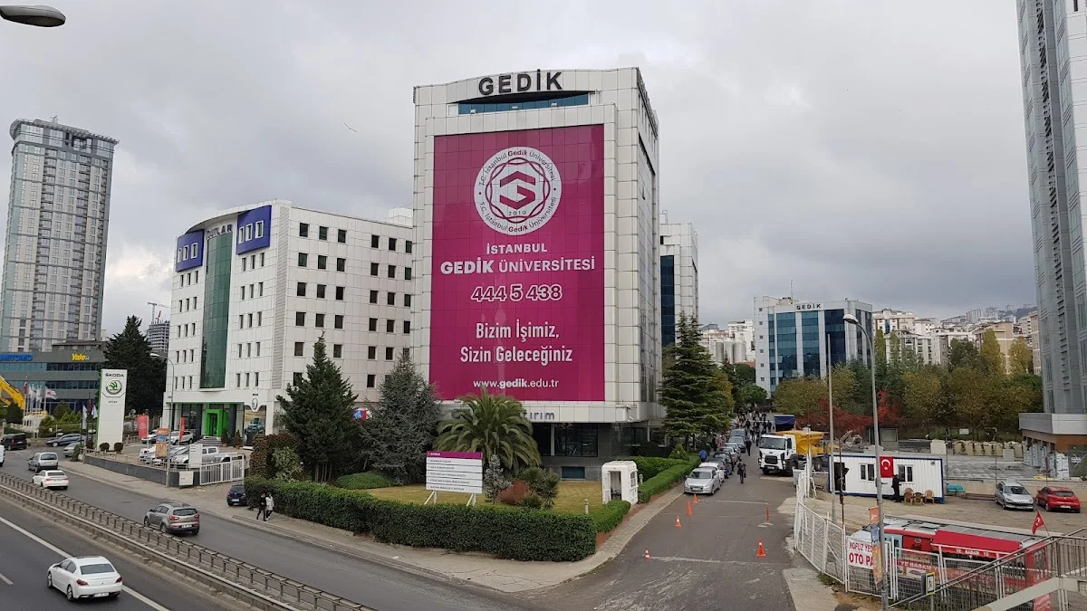 İSTANBUL GEDİK ÜNİVERSİTESİ Kampüs Fotoğrafı