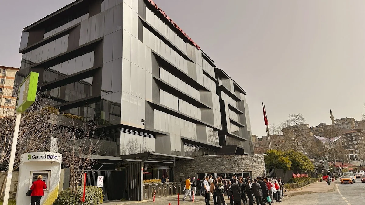 İSTANBUL SAĞLIK VE TEKNOLOJİ ÜNİVERSİTESİ Kampüs Fotoğrafı