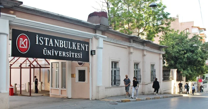 İSTANBUL KENT ÜNİVERSİTESİ Kampüs Fotoğrafı