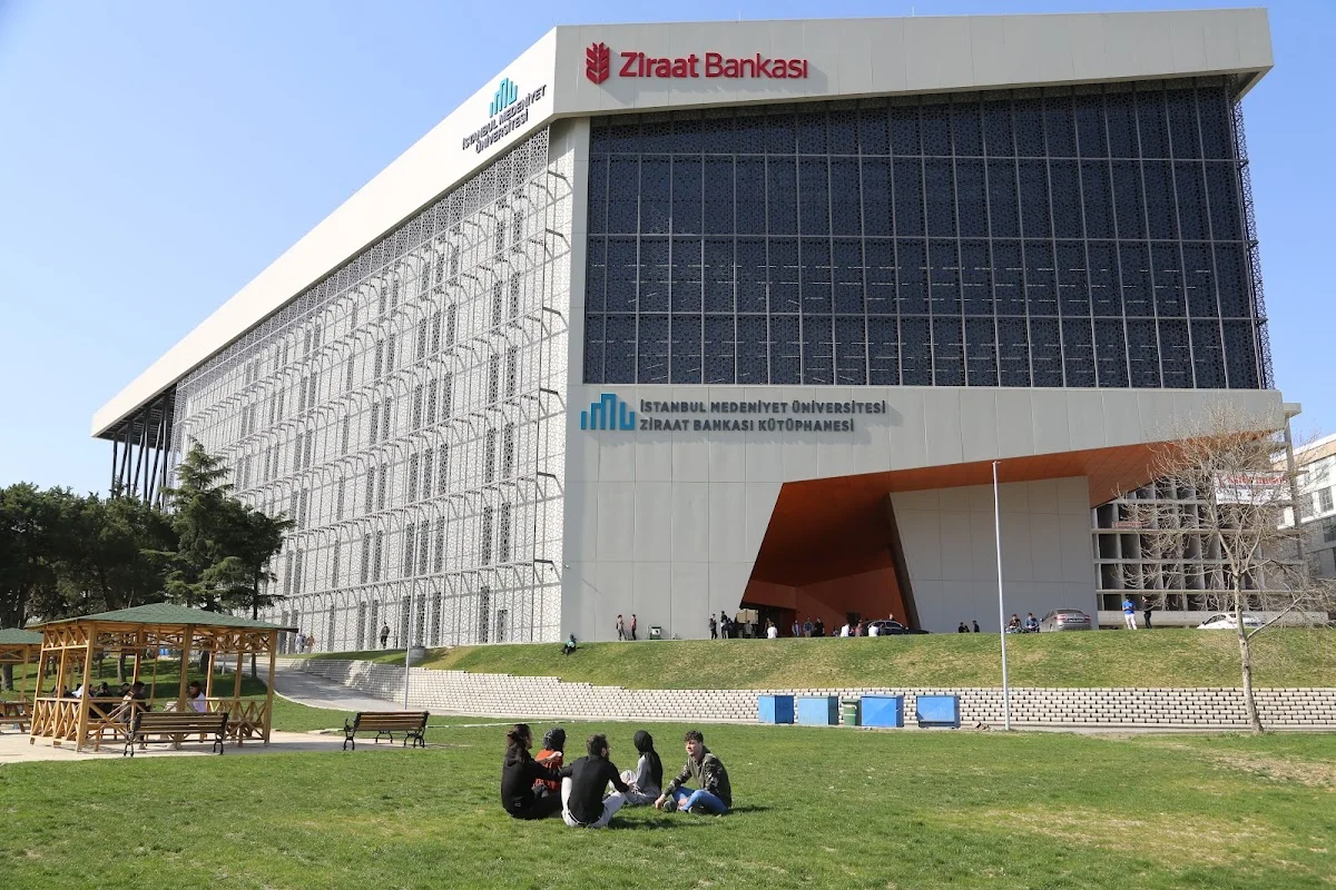 İSTANBUL MEDENİYET ÜNİVERSİTESİ