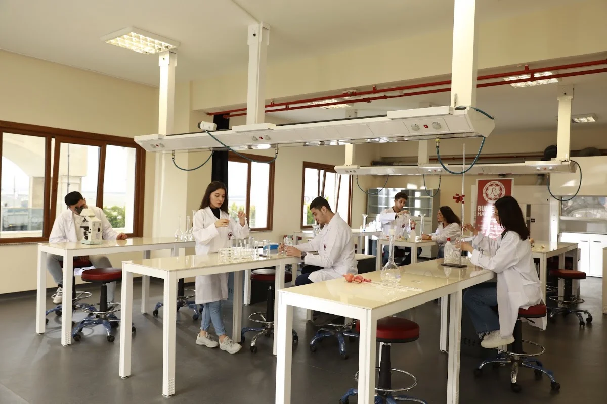 İSTANBUL RUMELİ ÜNİVERSİTESİ Kampüs Fotoğrafı