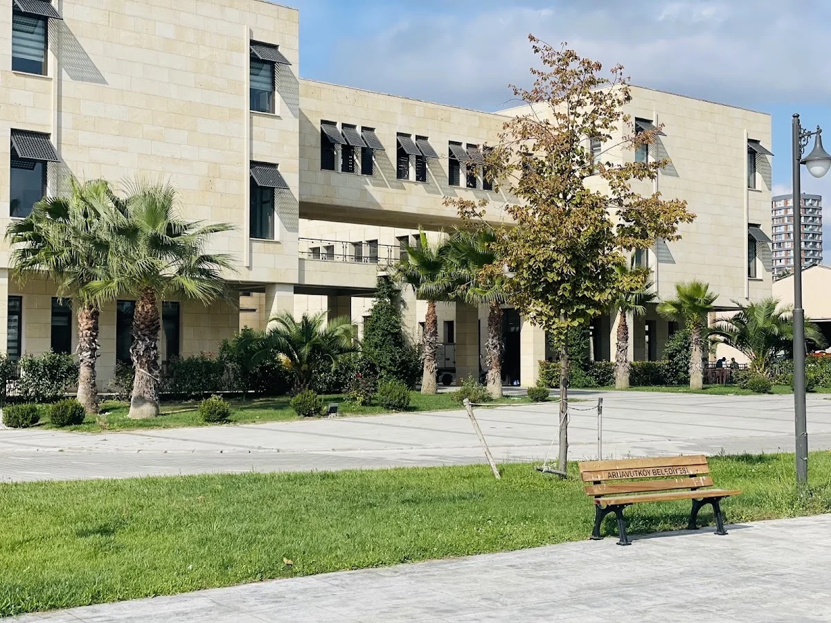 İSTANBUL SABAHATTİN ZAİM ÜNİVERSİTESİ Kampüs Fotoğrafı