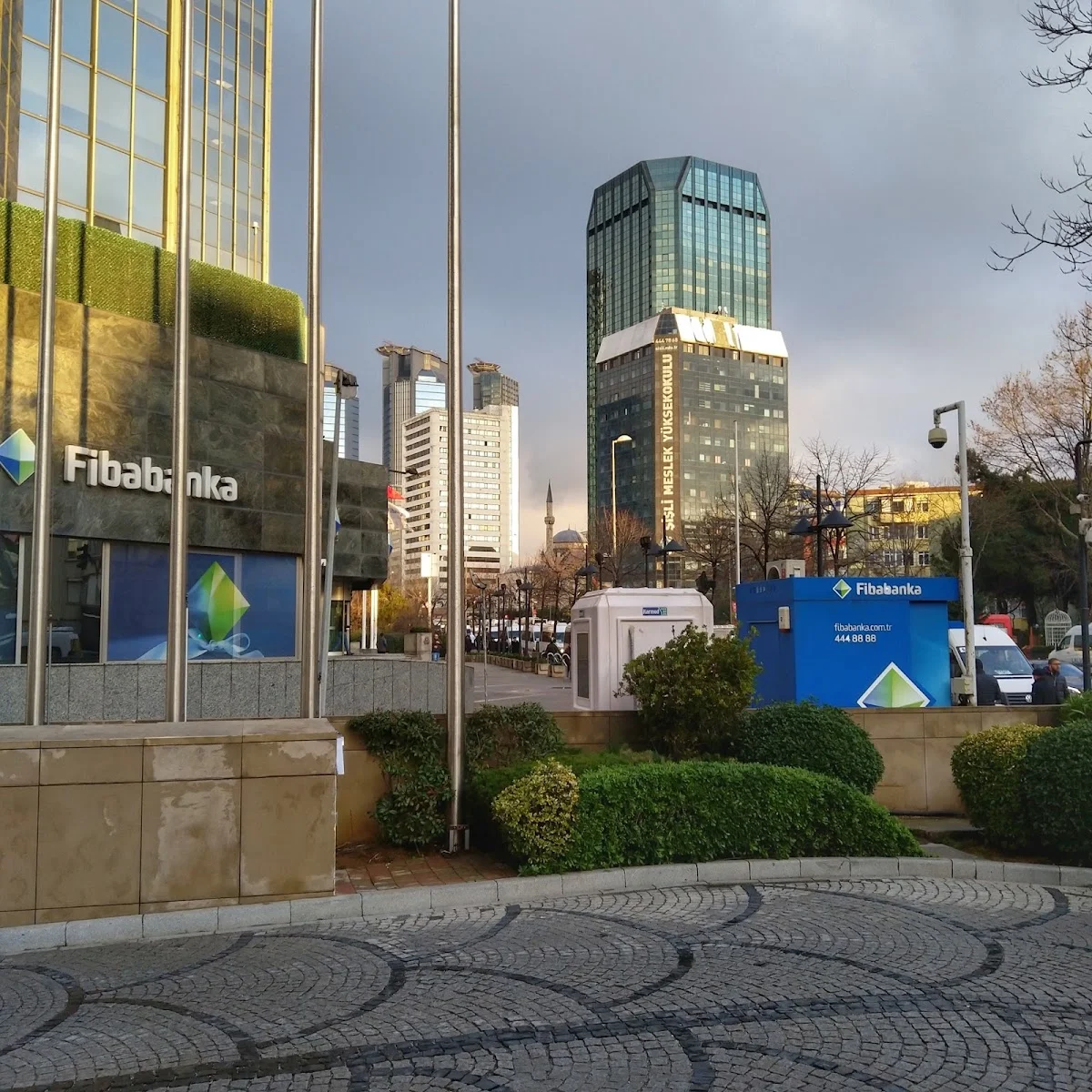 İSTANBUL ŞİŞLİ MESLEK YÜKSEKOKULU Kampüs Fotoğrafı