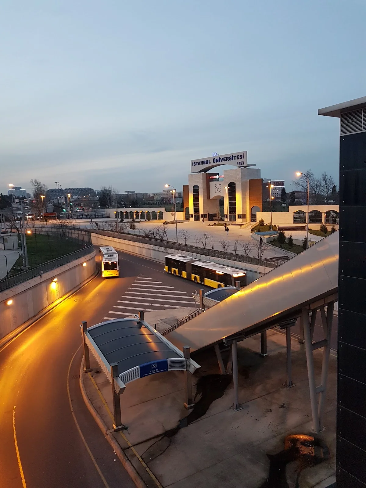 İSTANBUL ÜNİVERSİTESİ-CERRAHPAŞA Kampüs Fotoğrafı