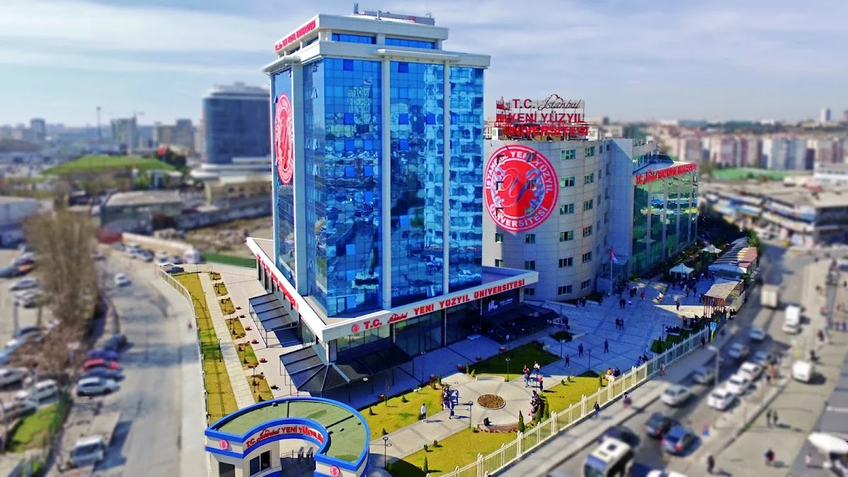 İSTANBUL YENİ YÜZYIL ÜNİVERSİTESİ
