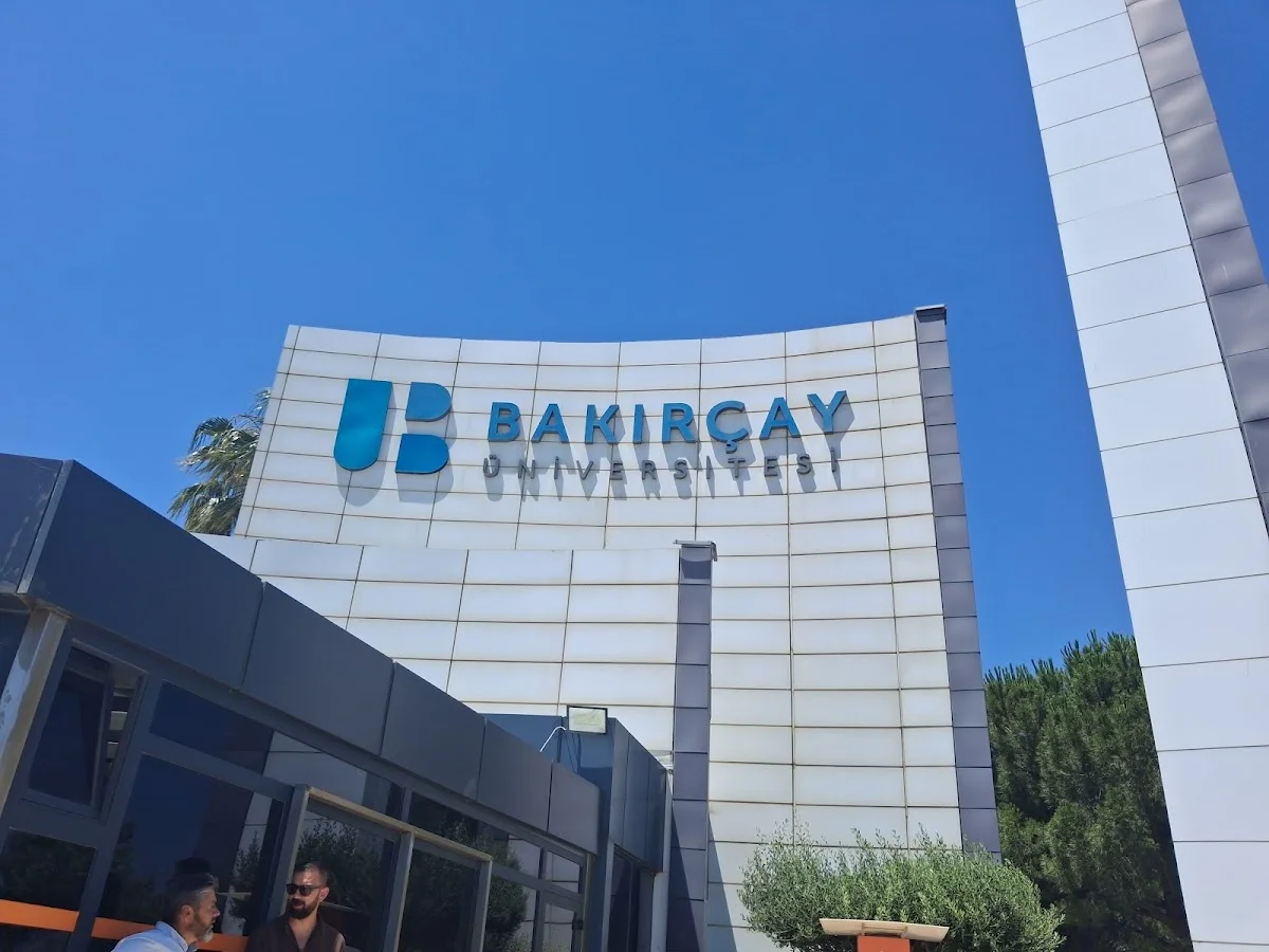 İZMİR BAKIRÇAY ÜNİVERSİTESİ Kampüs Fotoğrafı