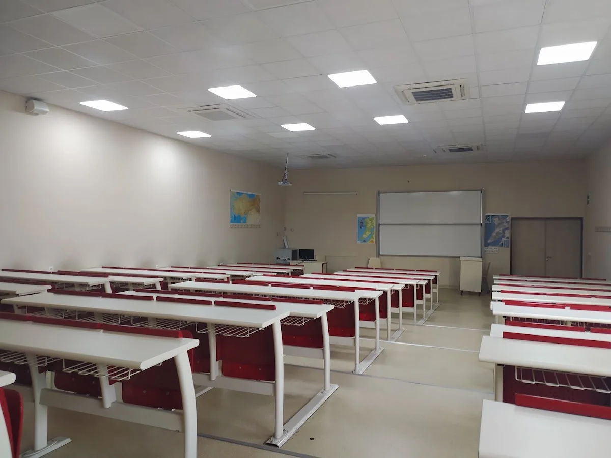 İZMİR KATİP ÇELEBİ ÜNİVERSİTESİ Kampüs Fotoğrafı