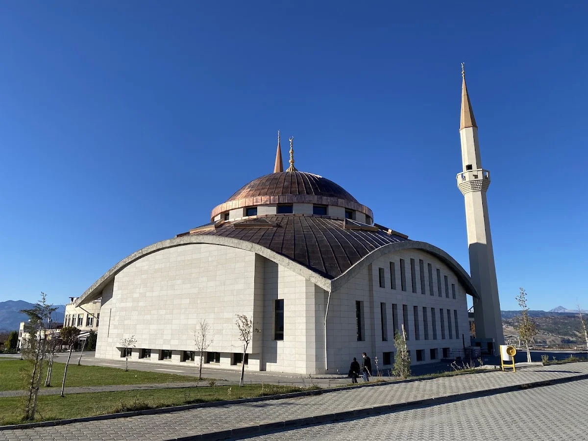 KAHRAMANMARAŞ SÜTÇÜ İMAM ÜNİVERSİTESİ Kampüs Fotoğrafı